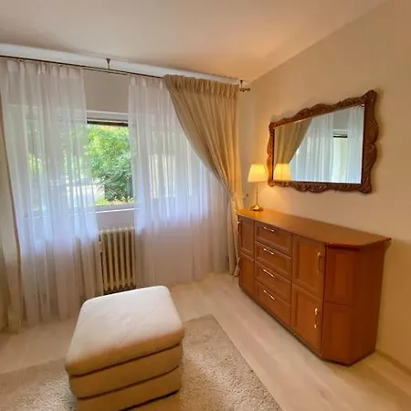 Lovely & Quiet 1-bedroom With Free Parking