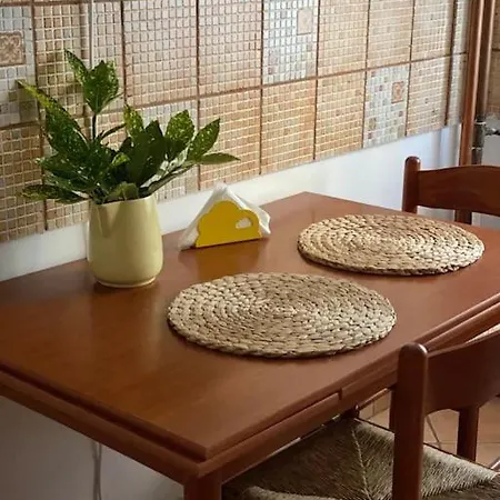 Apartmán Lovely & Quiet 1-bedroom With Free Parking