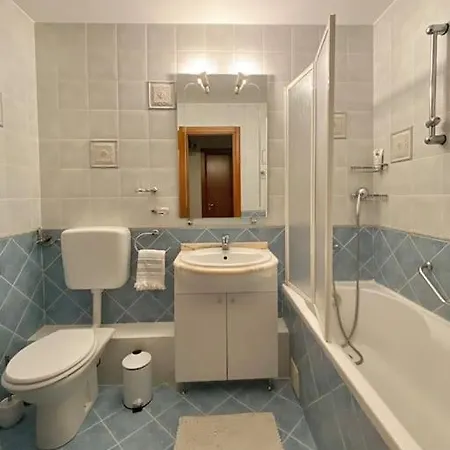 Apartmán Lovely & Quiet 1-bedroom With Free Parking *