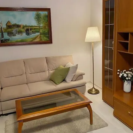 Lovely & Quiet 1-bedroom With Free Parking