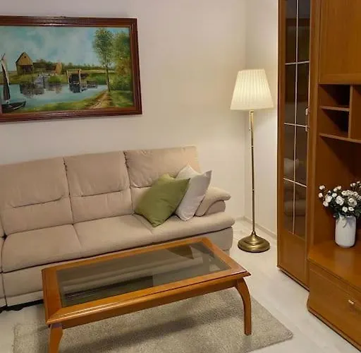 Lovely & Quiet 1-bedroom With Free Parking